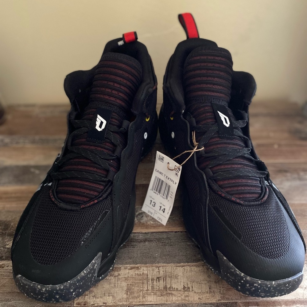 Adidas Dame 7 men’s size 13